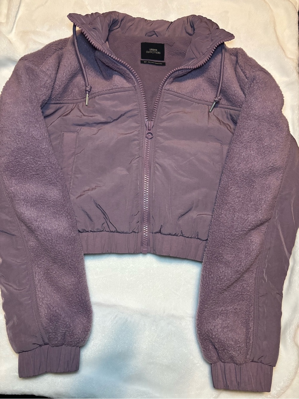 Urban Outfitters Lavender Cropped Puffer Jacket with Fleece Sleeves